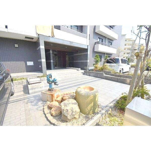 シャトー桃山台の外観4枚目