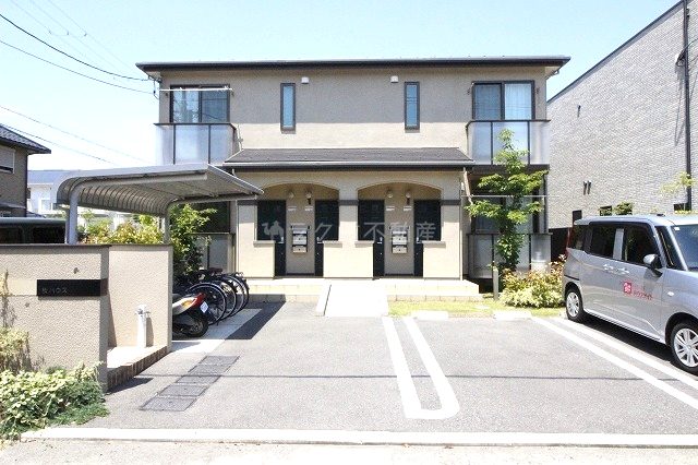 桜ハウスの外観2枚目