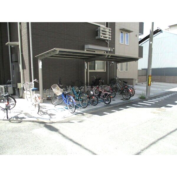 ヴィレッタ勝山南 住居の外観2枚目