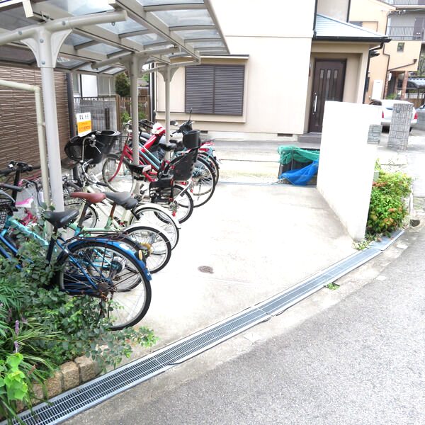 エスポアウィンの外観3枚目