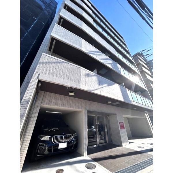 THE RESIDENCE N