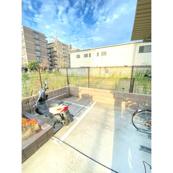 プレジオ江坂IIの外観8枚目