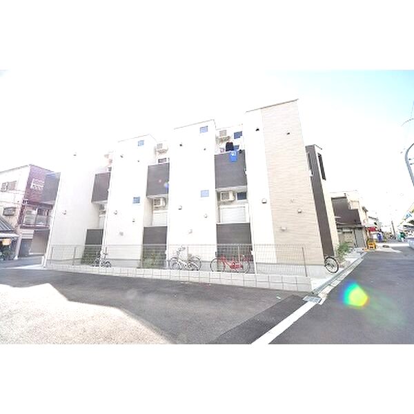 IMPERIAL RESIDENCE塚本の外観3枚目
