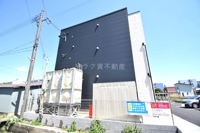 MISTRAL西延末Iの外観2枚目