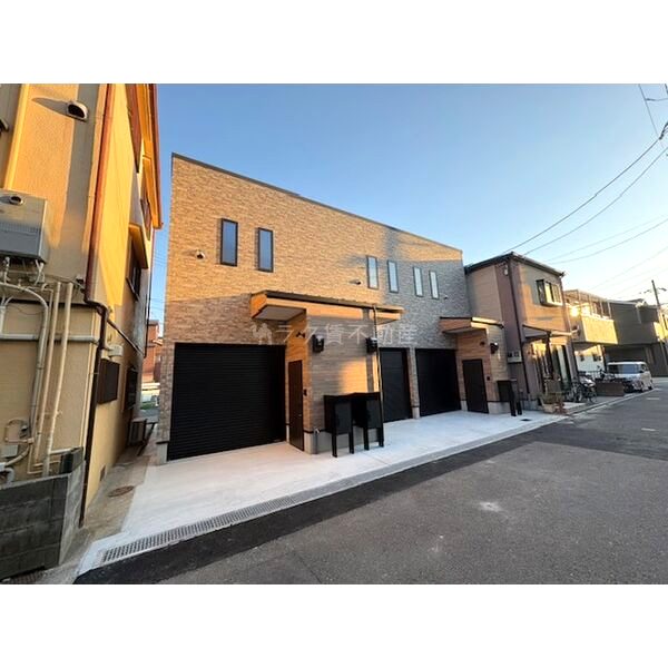 (仮称)寝屋川市大成町ガレージハウスの外観2枚目