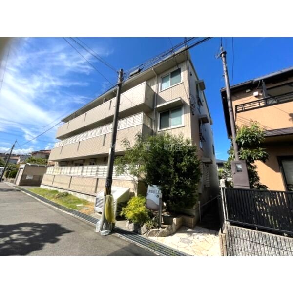 ぺルルIIの外観5枚目