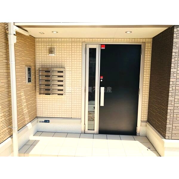 D-room灘北通の外観2枚目