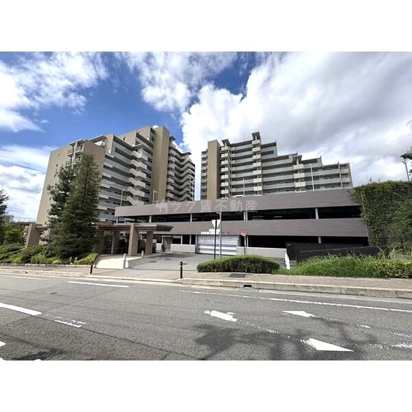 シンフォニア新千里南町ガーデンズB棟