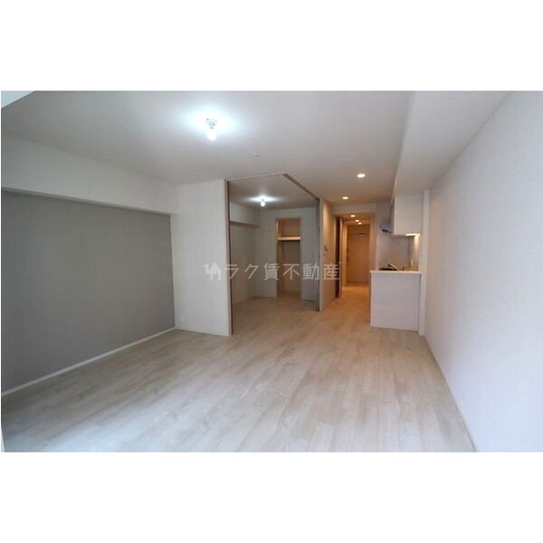 OPUS RESIDENCE SHINSAIBASHI SOUTHの室内写真6枚目