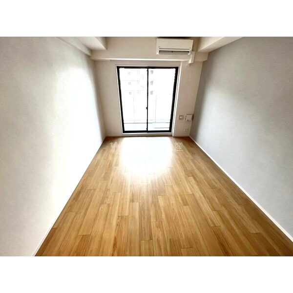 スプランディッド京橋EASTの室内写真2枚目