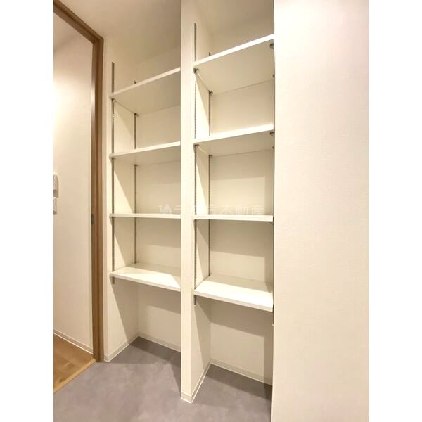 LEGALAND+難波南の室内写真6枚目