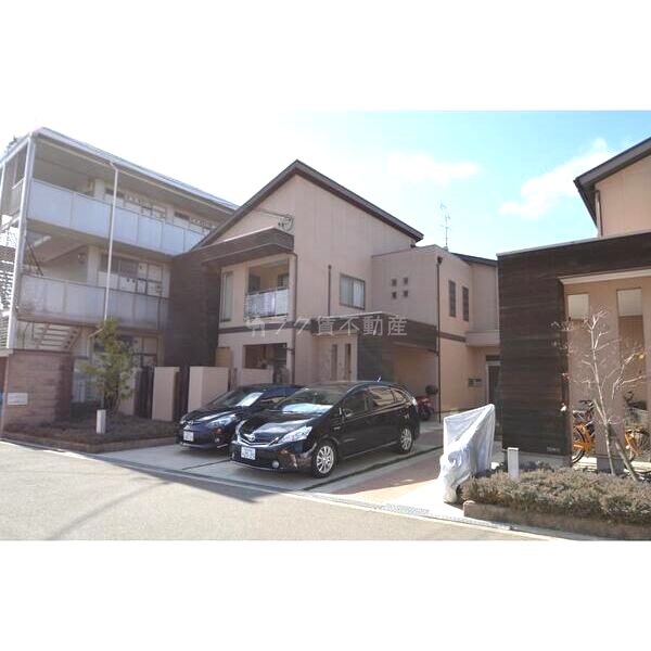 ロータスクレインの外観3枚目