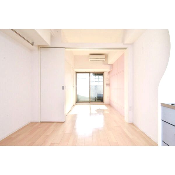 SERENiTE本町refletの室内写真12枚目